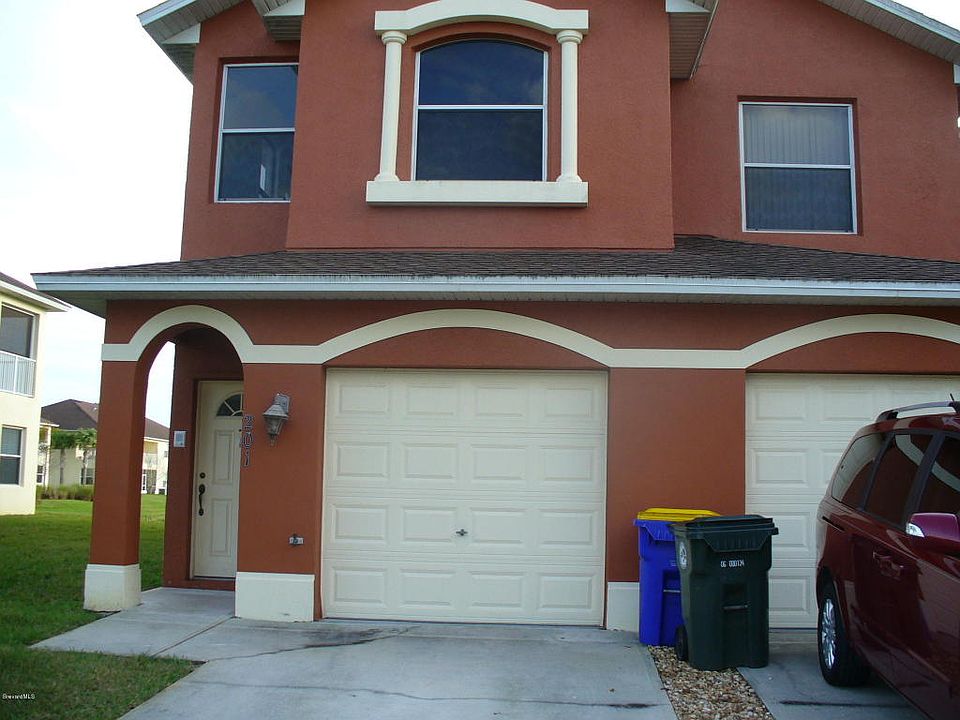 1st image of 917 Ocaso Ln Unit 201