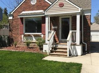 1560 Larkmoor Blvd, Berkley, MI