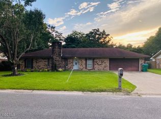 103 S Kern Dr, Gulfport, MS 39503