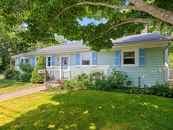 2nd image of 295 Seacoast Shores Boulevard
