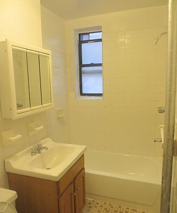 5th image of 416 E 17th St APT 2F