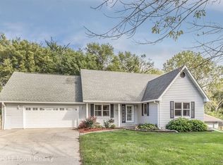 6699 NW 51st St, Johnston, IA 50131