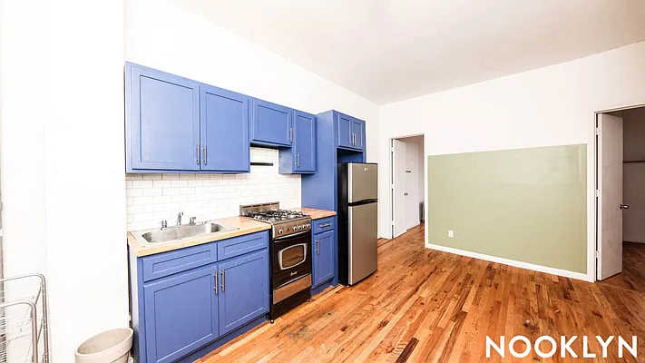 Rented by Nooklyn NYC LLC | media 7