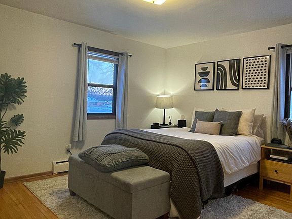 3rd image of 2204 Lexington Ave N #1