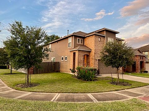 Front of the house, corner lot