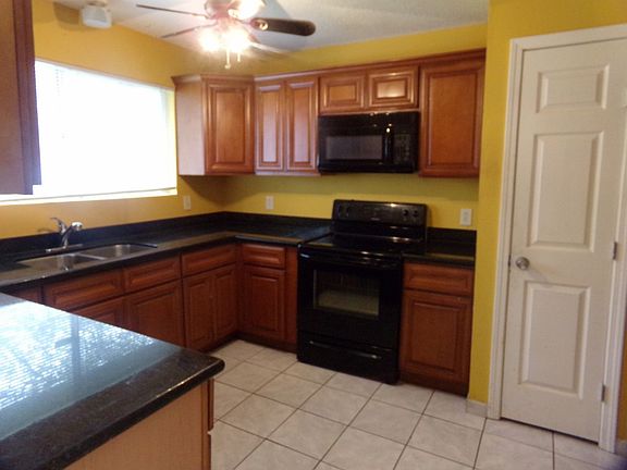 3rd image of 3020 English Colony Dr