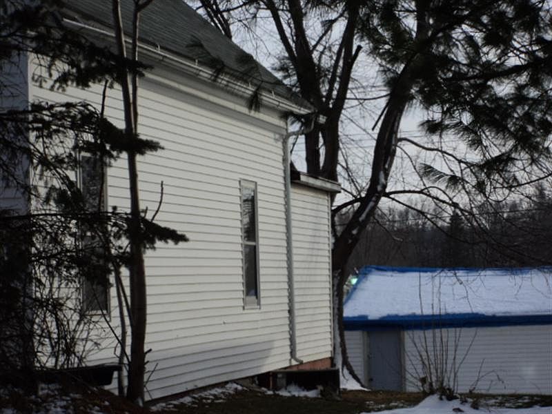 2nd image of 106 E High St