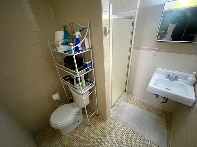 211 Beacon St #3F — Photo 3