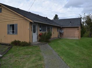 800 Dewitt Dr, Cosmopolis, WA 98537