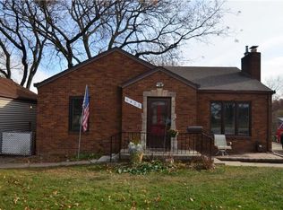5423 SW 20th St, Des Moines, IA 50315