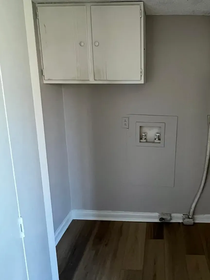 2 bed, 1.5 bath, 1050 sqft, $1,750 — Photo 2