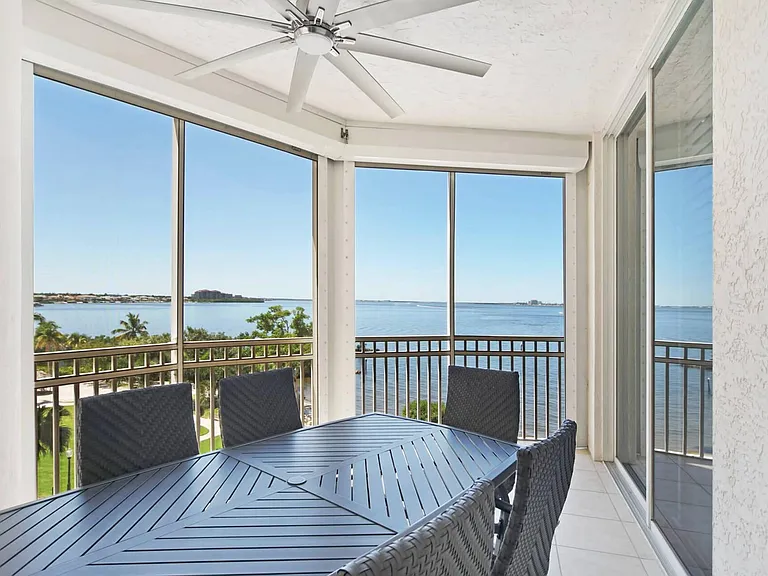 14200 Royal Harbour Ct — Photo 12