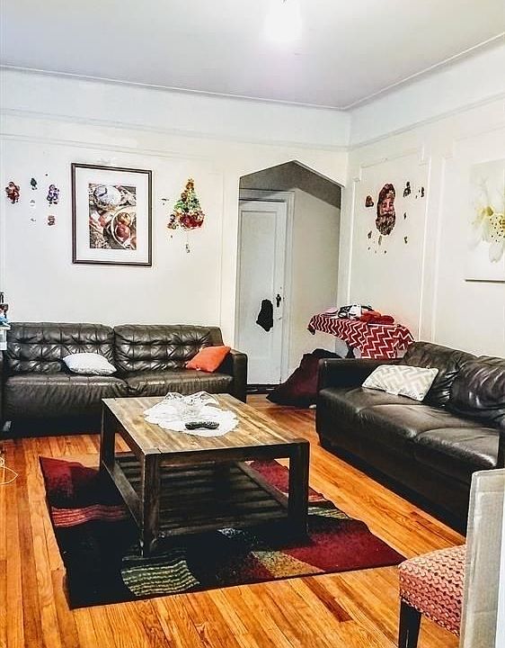 1st image of 2106 33rd St APT D2