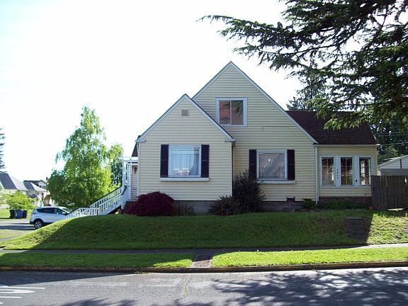 2nd image of 3403 Tacoma Ave S