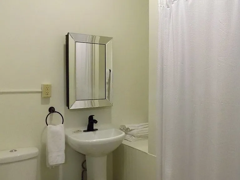 115 N Main St — Photo 12