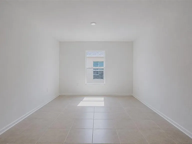 371 Artemis St — Photo 7
