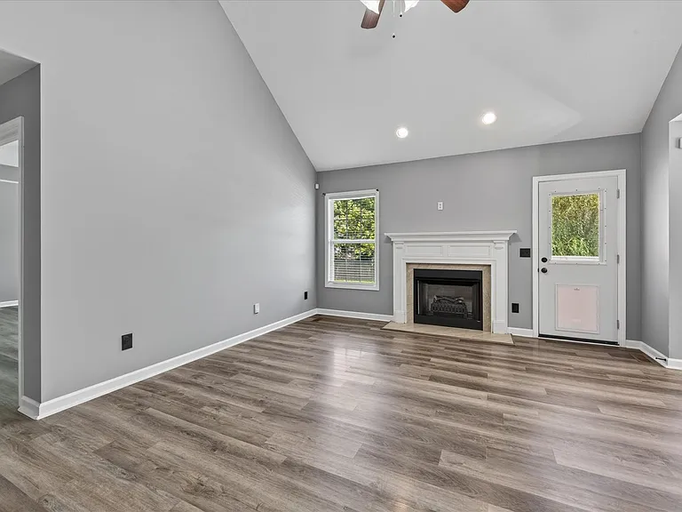 3697 Nadia Dr — Photo 8