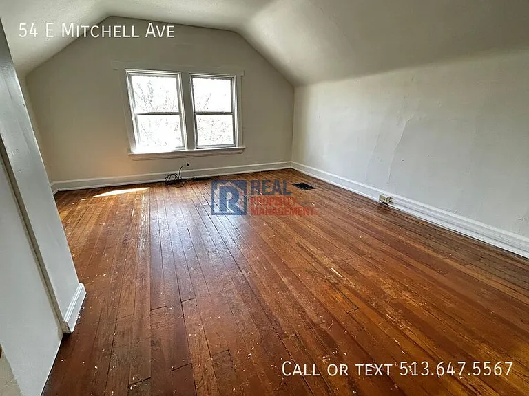 54 E Mitchell Ave — Photo 13