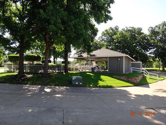 5th image of 140 Saint Francis Ln