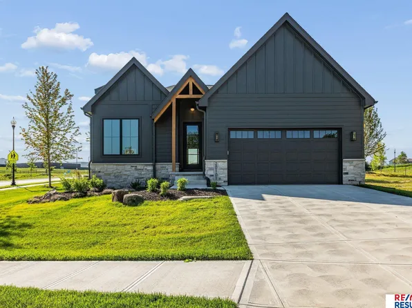 20101 W St, Omaha, NE 68135