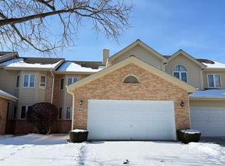 1447 Coventry Ct, Darien, IL