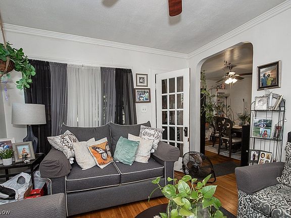 4th image of 1273 E 168th St