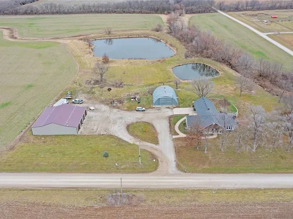 29611 S Kircher Rd, Garden City, MO 64747