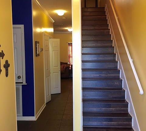 2nd image of 202 Tomlinson Dr APT 5A