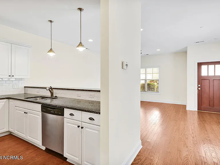 1217 Inman Park Ln — Photo 3