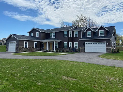 5725 Goodrich Rd #1 Photo 1 5725 Goodrich Rd #1 Photo 1