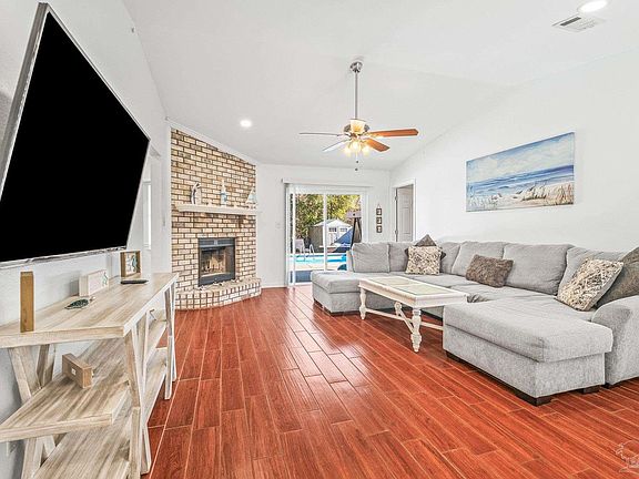 4th image of 11122 Little Creek Ln