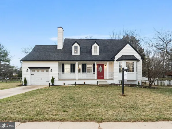 319 Buck Cash Dr, Westminster, MD 21158