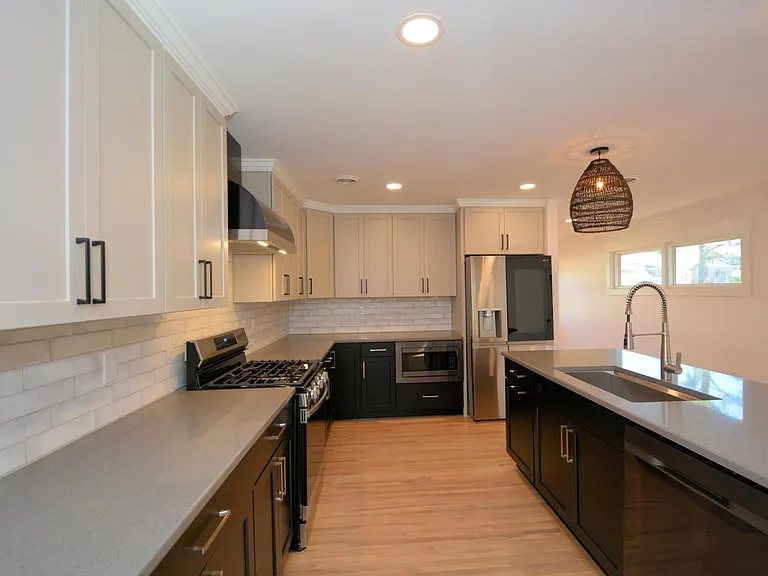 109 Edgemont Dr — Photo 12
