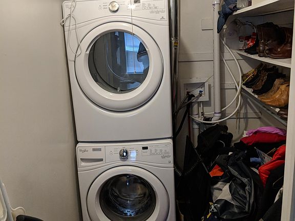 2nd image of 5007 Wyandotte St #1