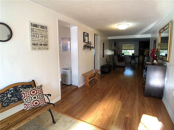 4th image of 224 Lynbrook Dr