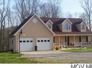 181 Fern Dr, Little Hocking, OH 45742