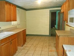 5th image of 20257 Mosswood Ln