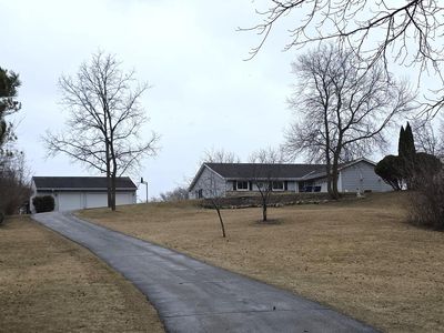 5401 Cascade DRIVE, West Bend, WI, 53095