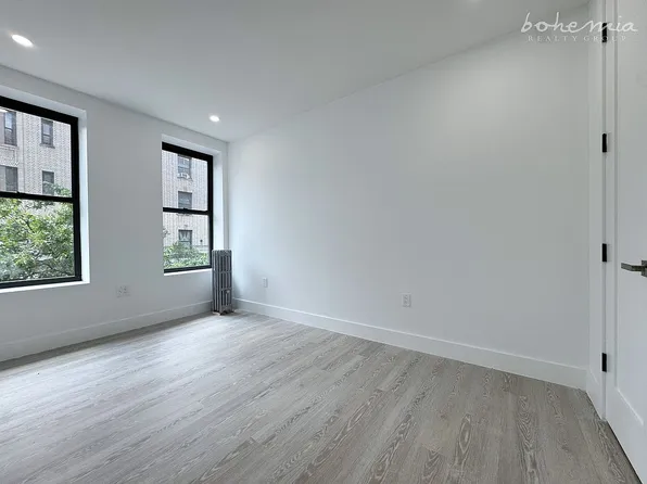 815 West 180th Street 53 image 6 of 7