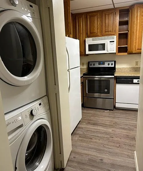 2209 S Braeswood Blvd #32I — Photo 2