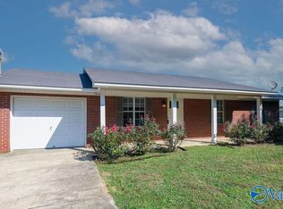 15060 Maple Tree Way, Athens, AL 35611