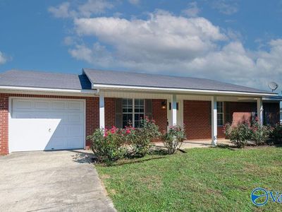 15060 Maple Tree Way, Athens, AL, 35611