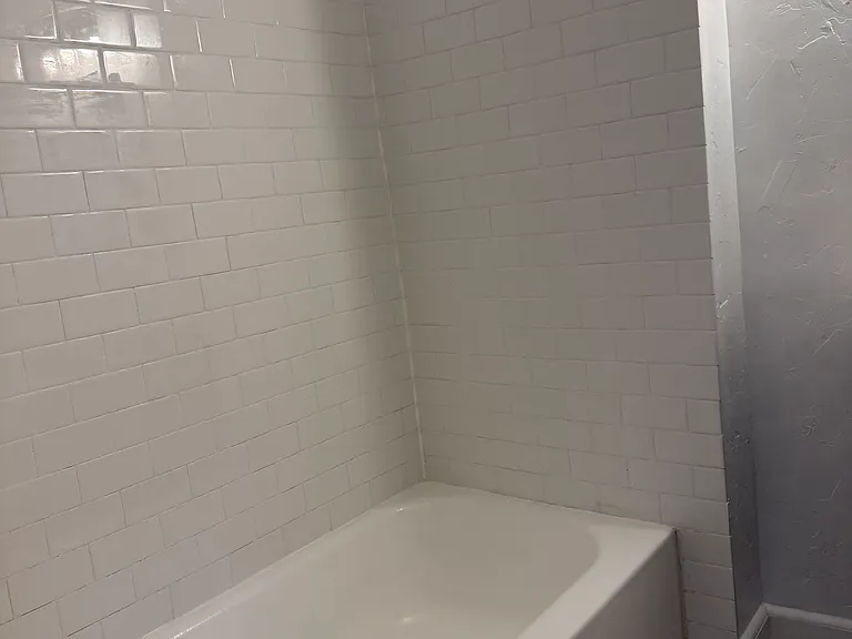 917 N Windomere Ave — Photo 5