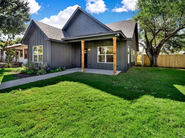 1407 21ST ST, Hondo, TX 78861