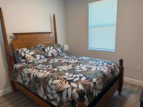 2nd Bedroom Queen Bed