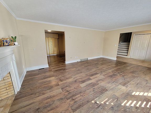 5th image of 1336 Johnson Rd