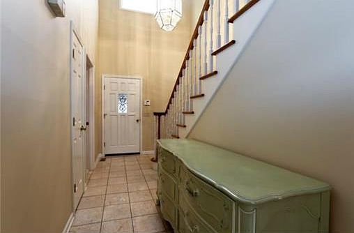 4th image of 212 Lakeside Dr