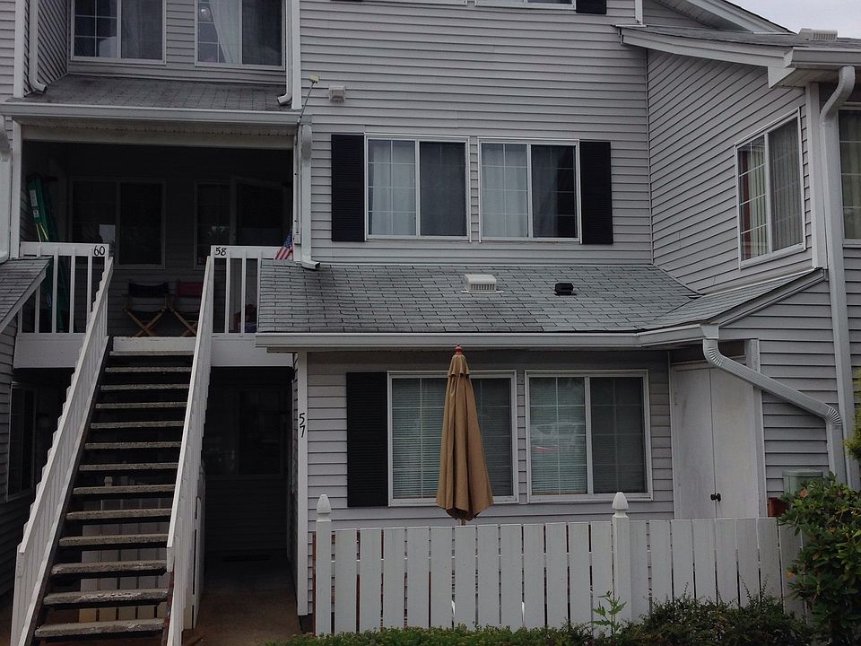 2nd image of 58 Hyde Ct