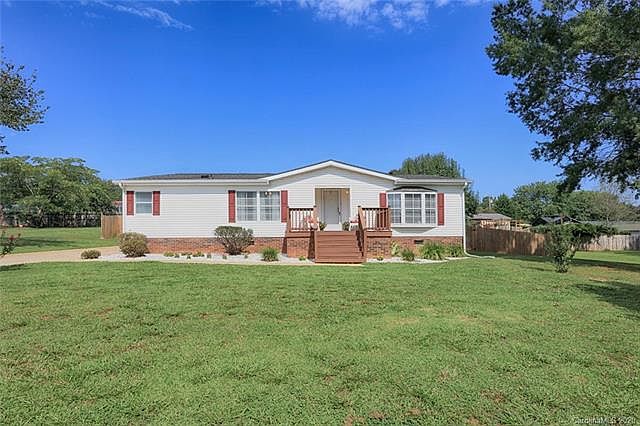 1st image of 120 Teak Dr