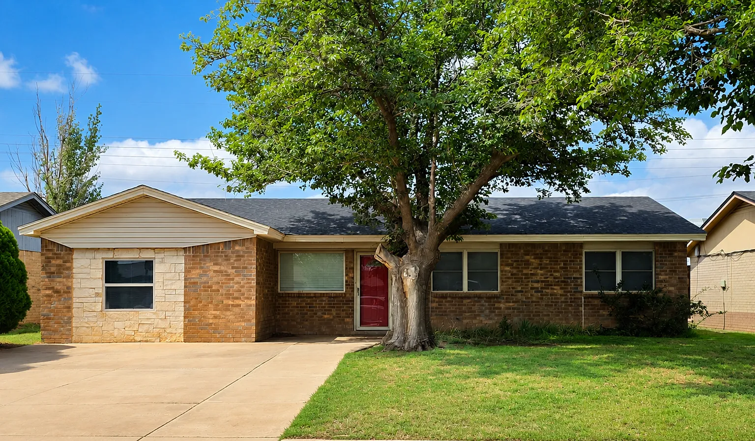 4 Bedroom Home - North Lubbock — Photo 1